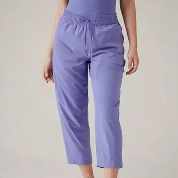 Athleta Women 2 Dark Adonis Blue Lightweight Ankle Straight Arrival Pant - Picture 1 of 11